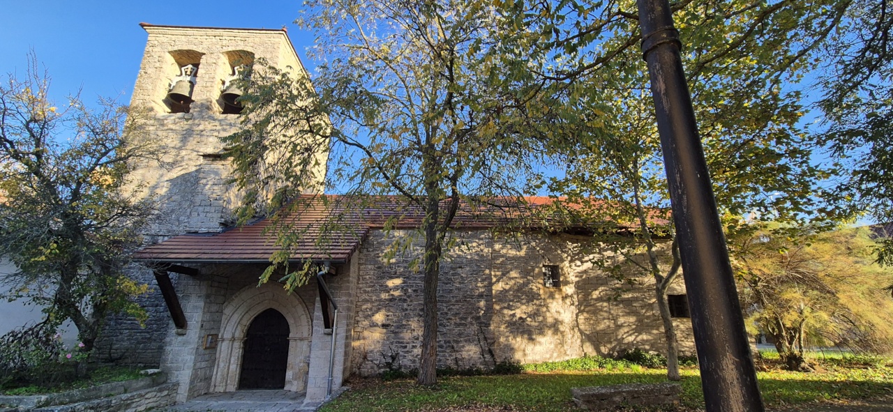 Iglesia de Aizpún